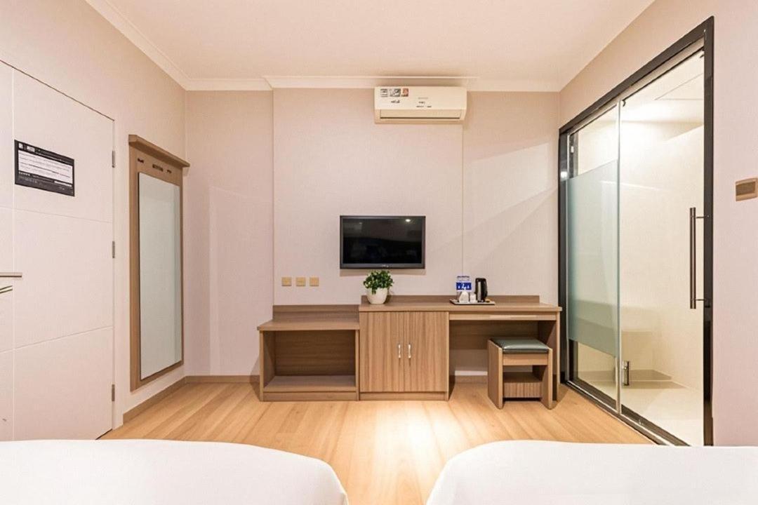 Qiqiaowu Hotel Beijing Daxing Airport Line Caoqiao Subway Station Branch المظهر الخارجي الصورة
